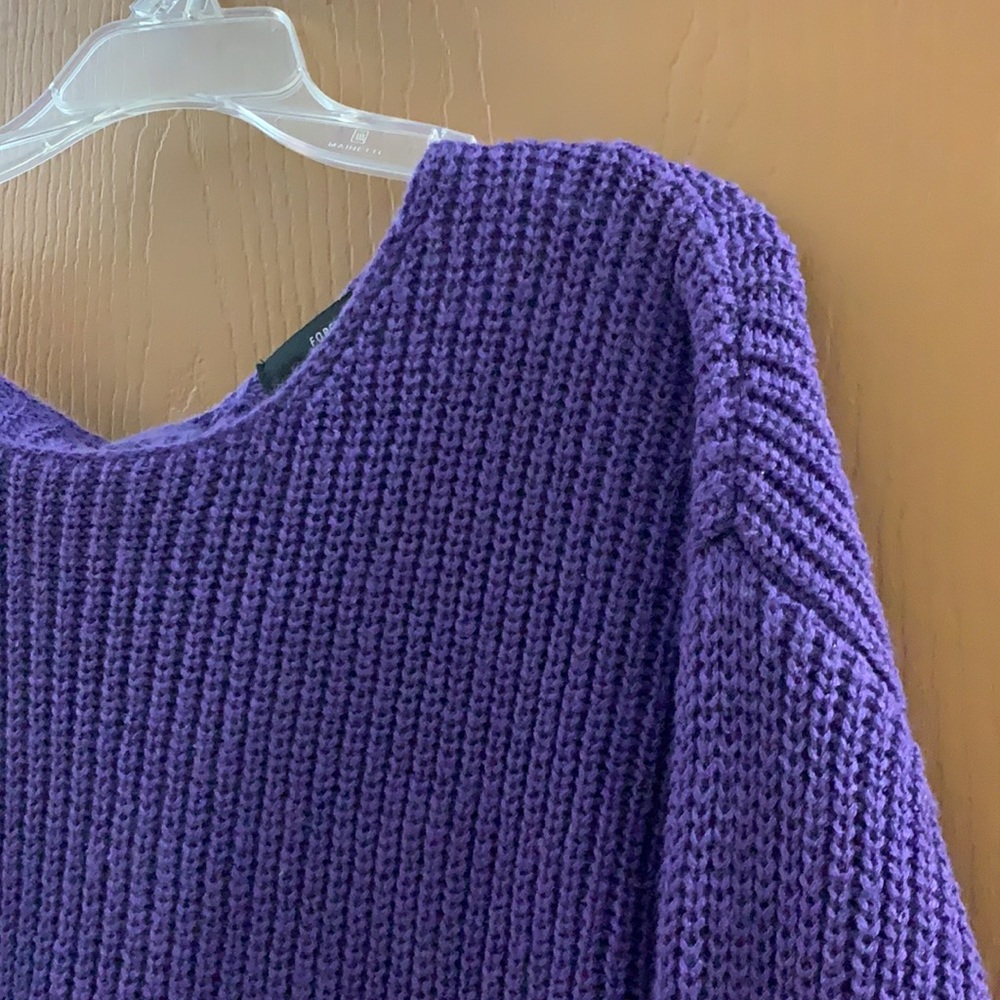 💚 6 items for $25 💚▪️ FOREVER 21 ▪️ Purple Crop Sweater - Picture 4 of 11